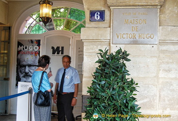 Entrance to the Maison de Victor Hugo